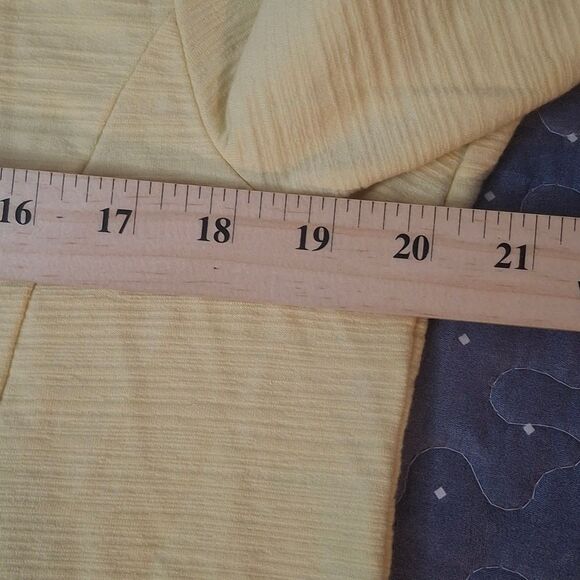 T by Talbots UPF 50+ yellow zip up jacket size large - Picture 5 of 6